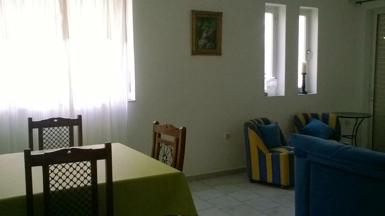 Appartement Nireos Proteos 20 à Rafína Extérieur photo